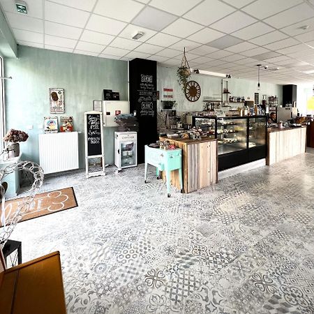Cozy Stay Apartment Trenčín 外观 照片