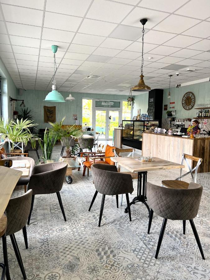Cozy Stay Apartment Trenčín 外观 照片