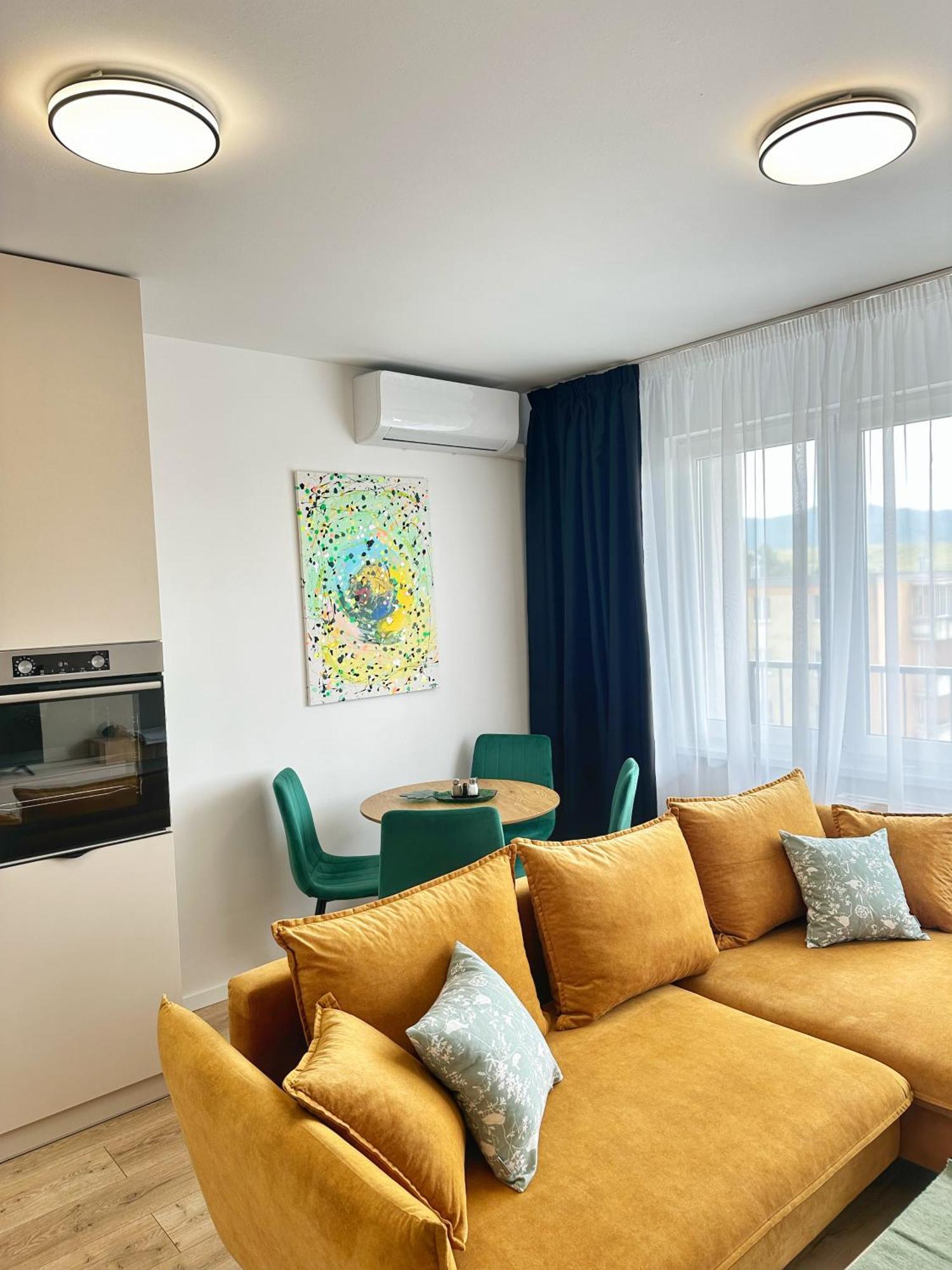 Cozy Stay Apartment Trenčín 外观 照片